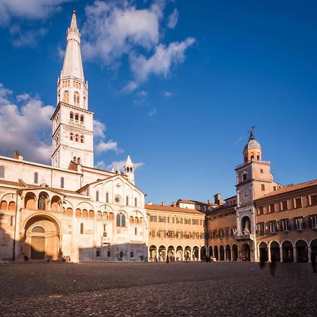 Appartamenti - Moderna - 500M Dal Duomo Модена Екстер'єр фото